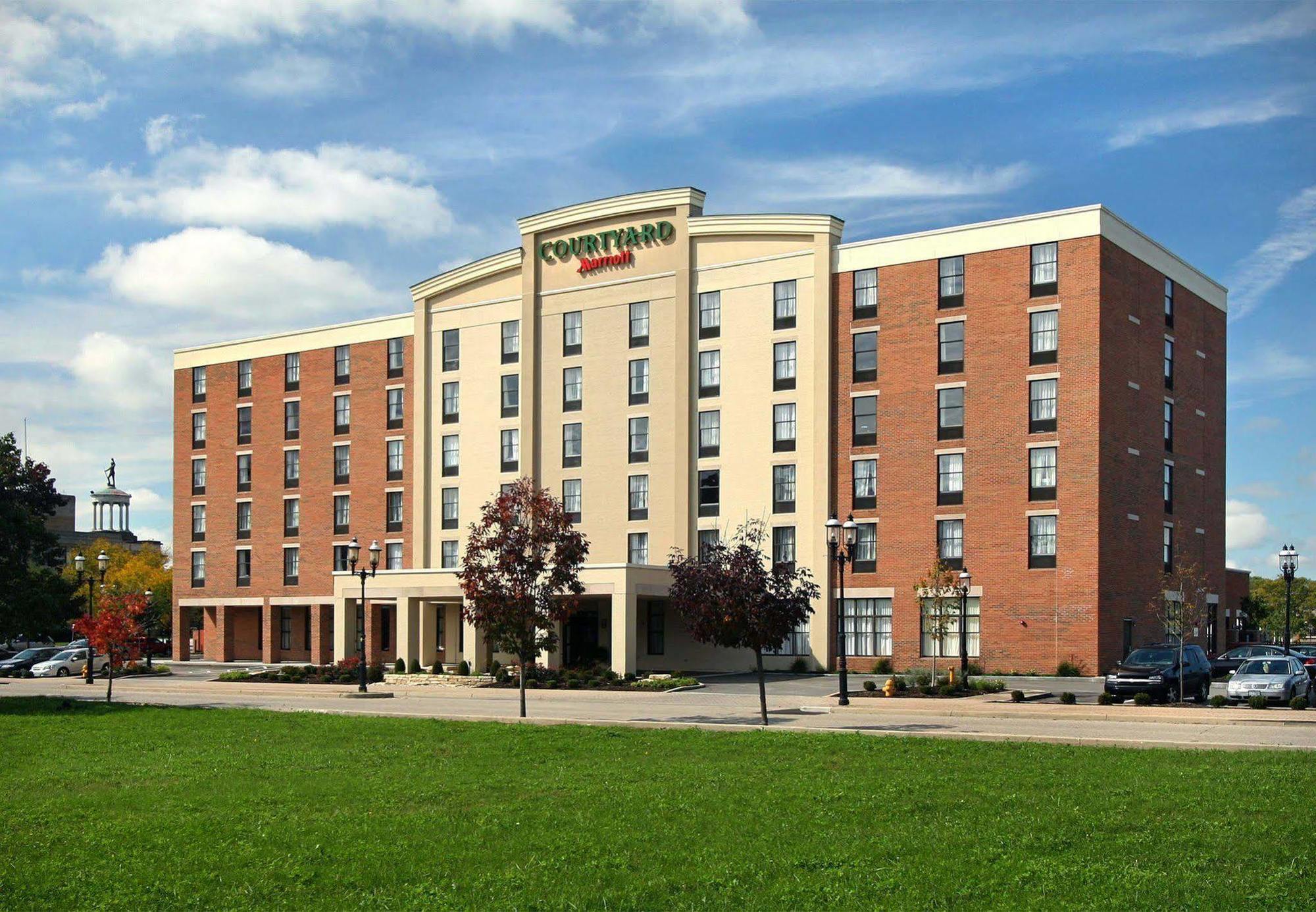 Courtyard Hamilton Ξενοδοχείο Εξωτερικό φωτογραφία